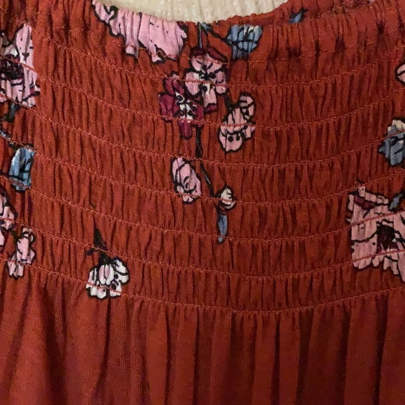 LUQ bell sleeve rust colored top - Picture 4 of 9